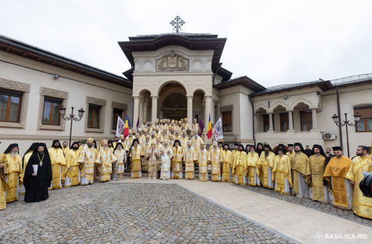 Participarea Înaltpreasfințitului Părinte Ciprian la hramul de toamnă al Catedralei Patriarhale