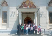 Zâmbete și experiențe educative pentru copii cu deficiențe auditive din Buzău